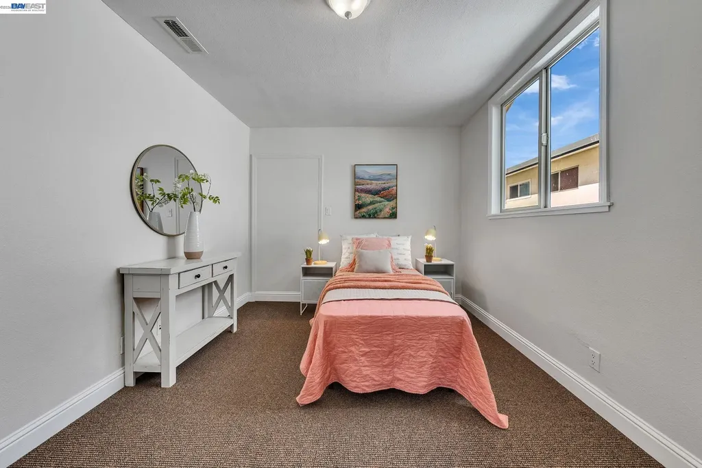 4471 Tulip Avenue Oakland CA 94619