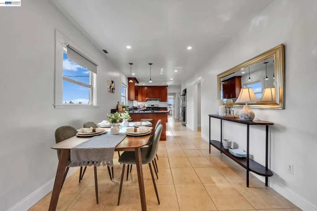 4471 Tulip Avenue Oakland CA 94619