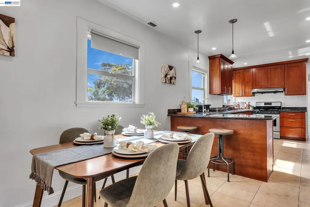4471 Tulip Avenue Oakland CA 94619