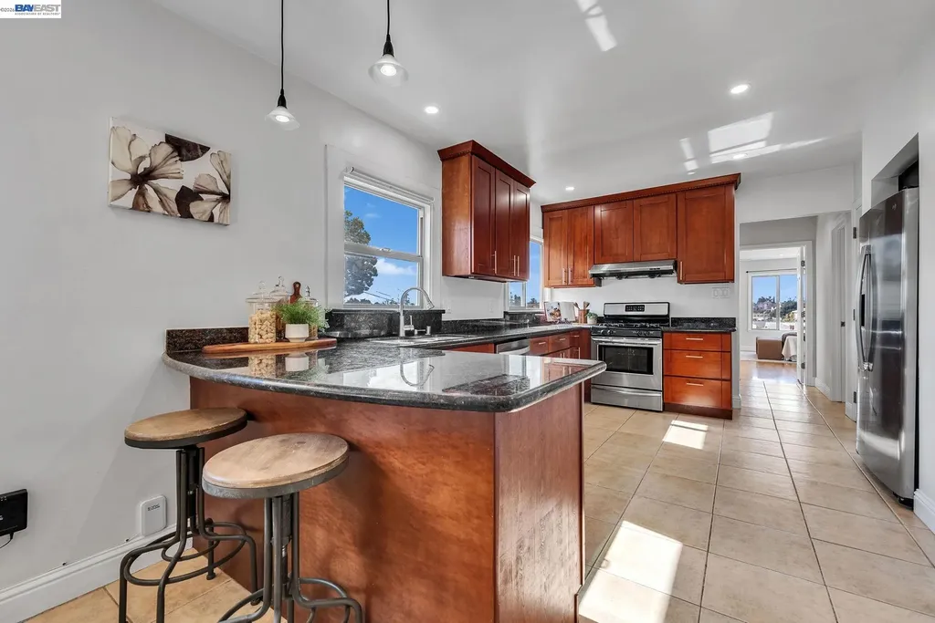 4471 Tulip Avenue Oakland CA 94619