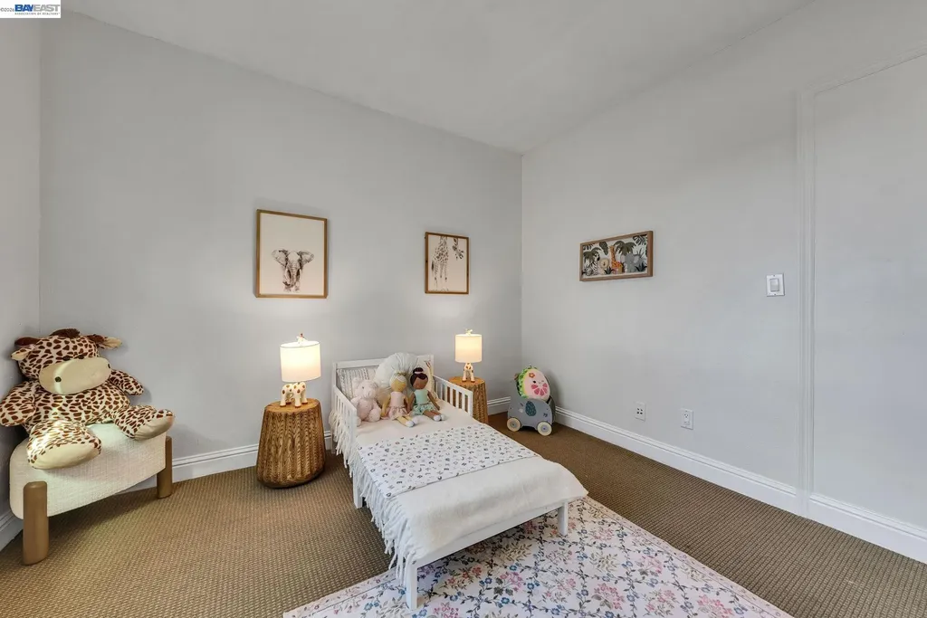 4471 Tulip Avenue Oakland CA 94619