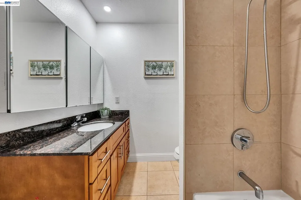 4471 Tulip Avenue Oakland CA 94619