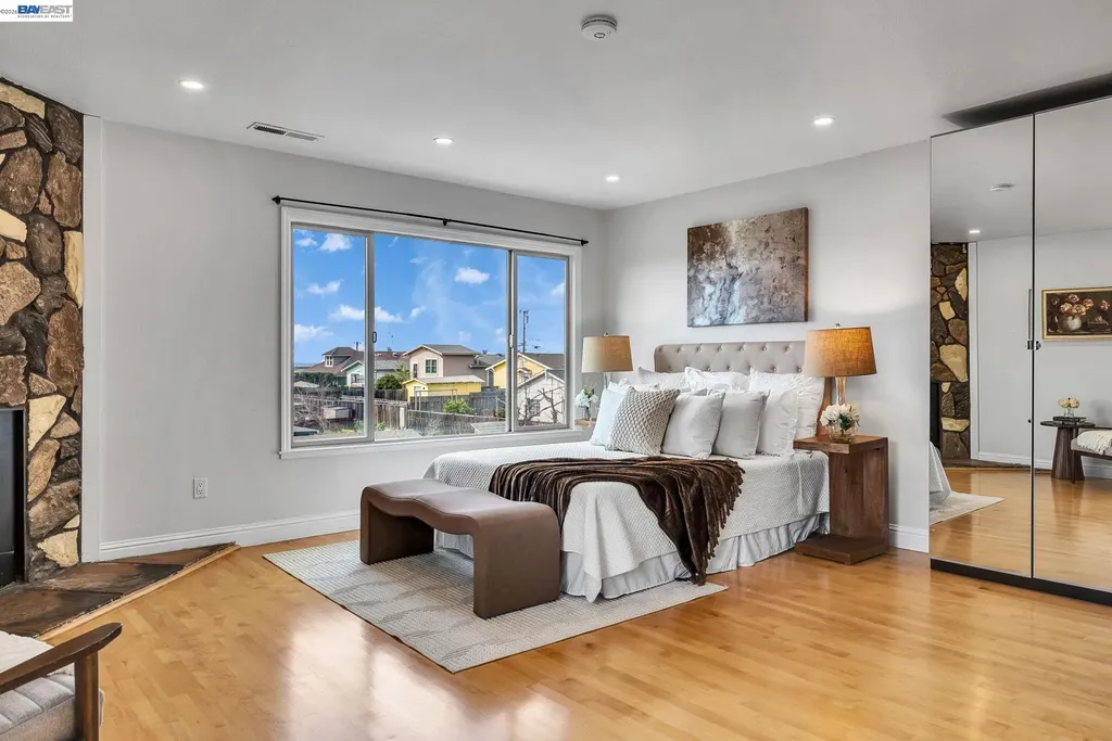 4471 Tulip Avenue Oakland CA 94619