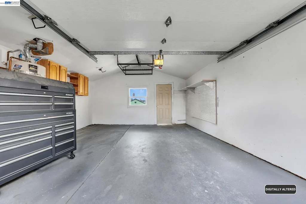 4471 Tulip Avenue Oakland CA 94619