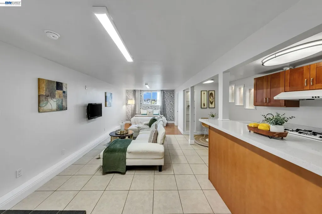 4471 Tulip Avenue Oakland CA 94619