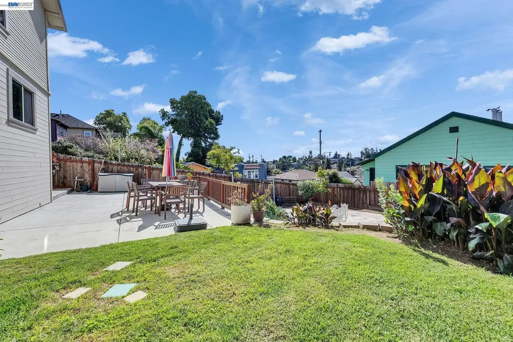 4471 Tulip Avenue Oakland CA 94619