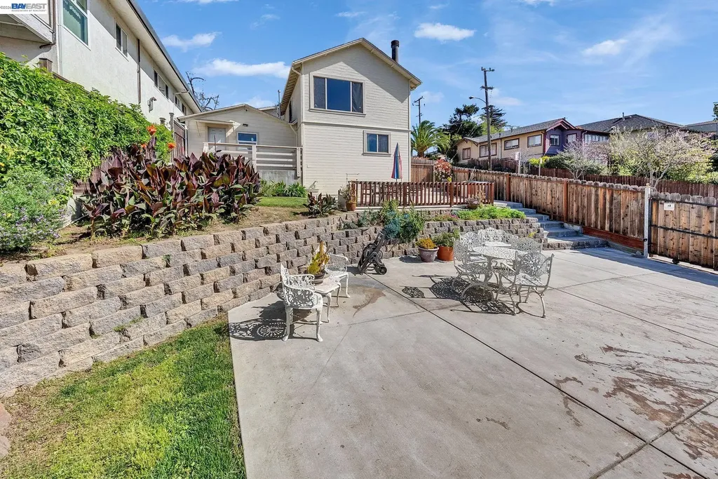 4471 Tulip Avenue Oakland CA 94619