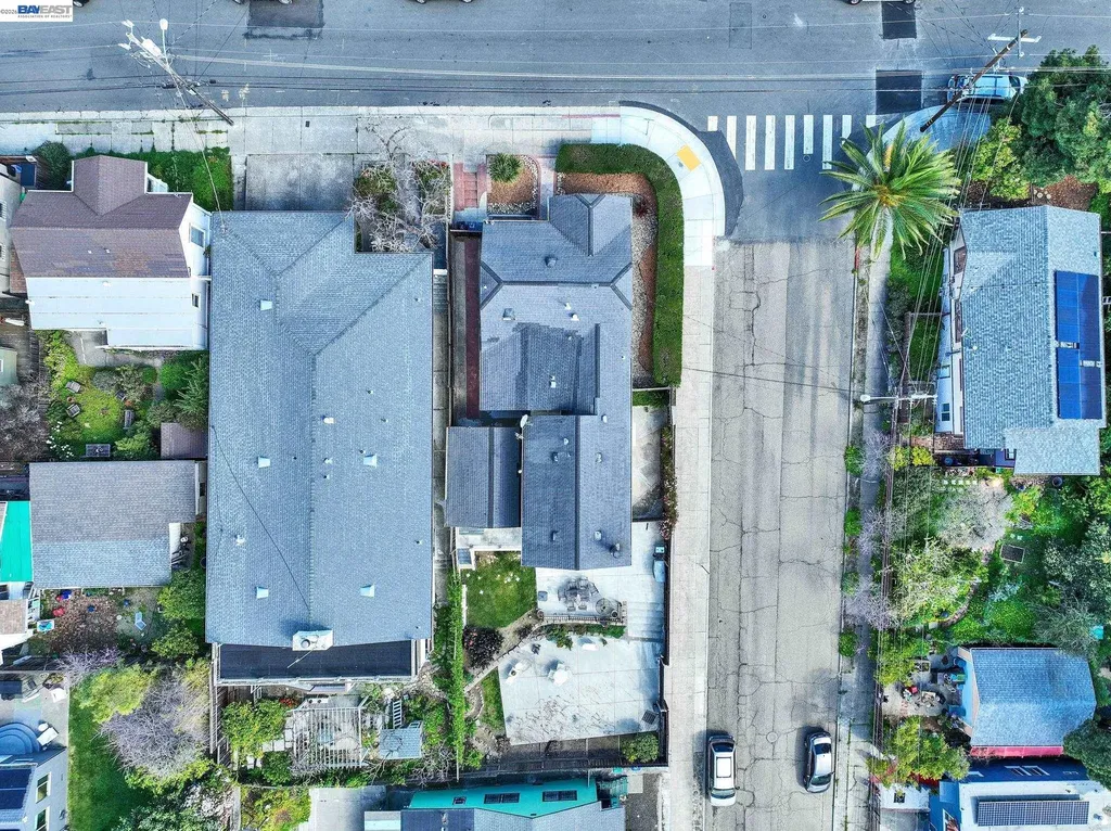 4471 Tulip Avenue Oakland CA 94619