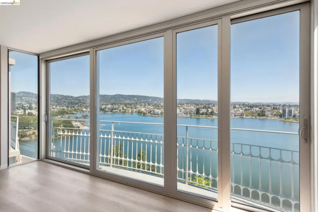 1555 Lakeside Drive Oakland CA 94612