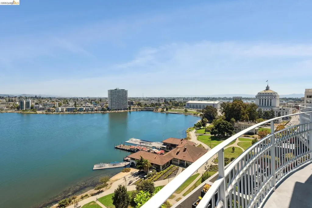 1555 Lakeside Drive Oakland CA 94612
