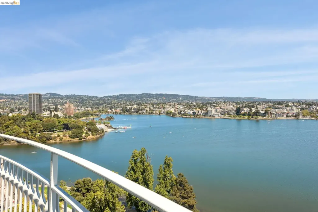 1555 Lakeside Drive Oakland CA 94612
