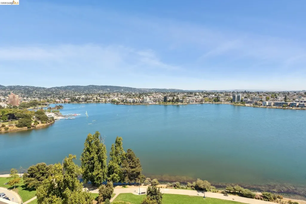 1555 Lakeside Drive Oakland CA 94612