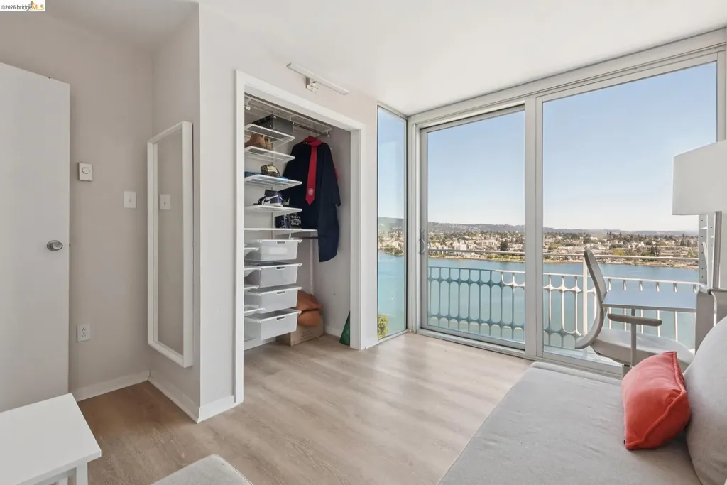 1555 Lakeside Drive Oakland CA 94612