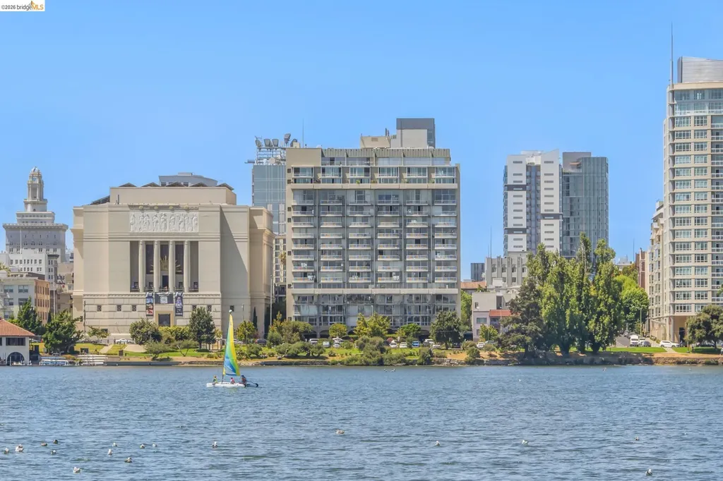 1555 Lakeside Drive Oakland CA 94612