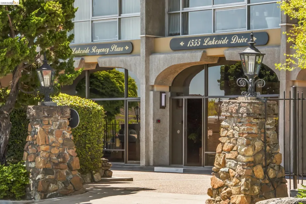 1555 Lakeside Drive Oakland CA 94612