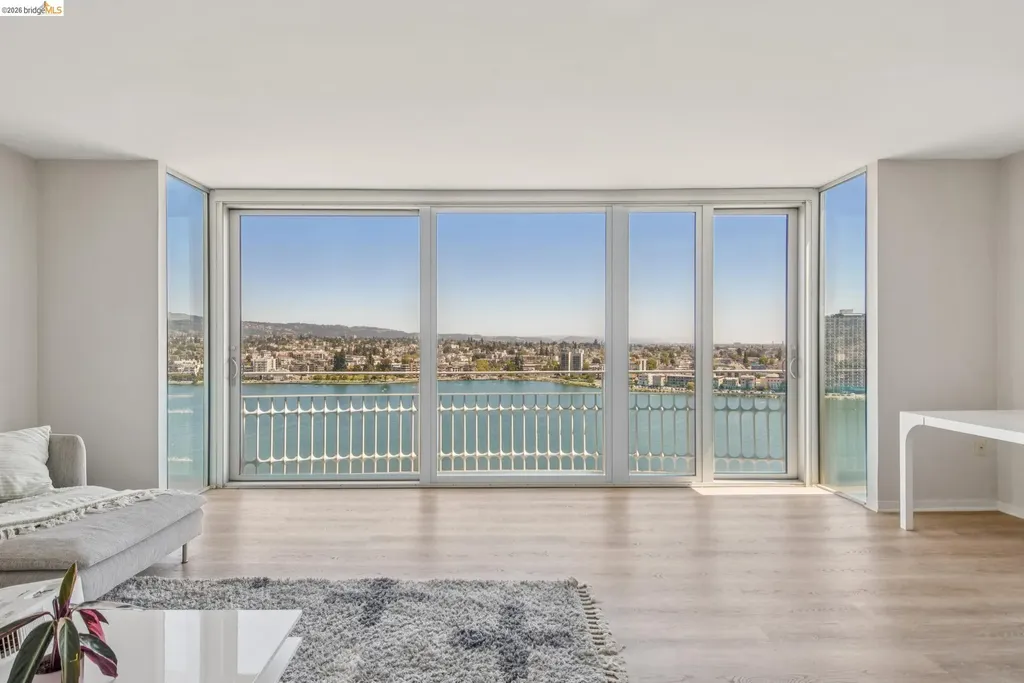 1555 Lakeside Drive Oakland CA 94612