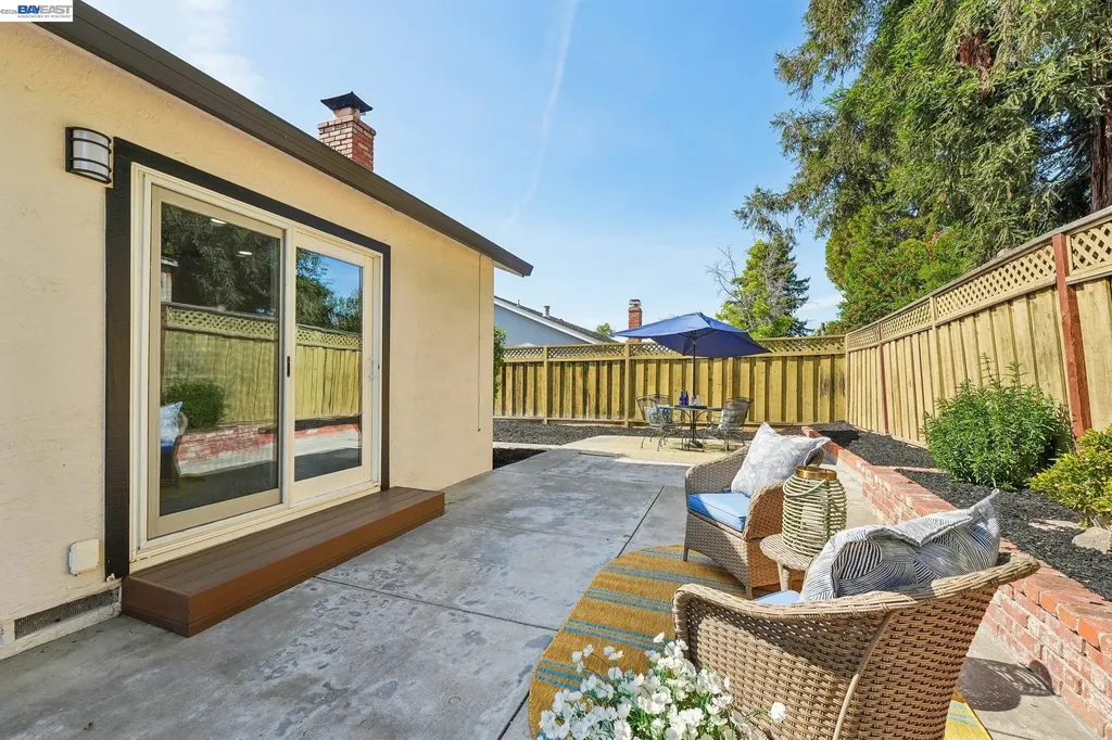 933 Algonquin Avenue Livermore CA 94551