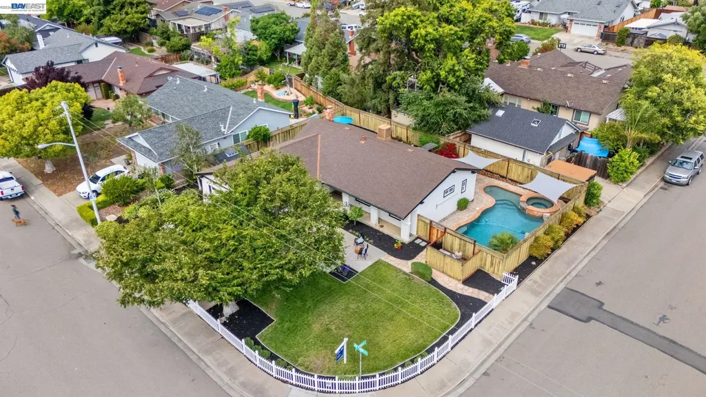 933 Algonquin Avenue Livermore CA 94551