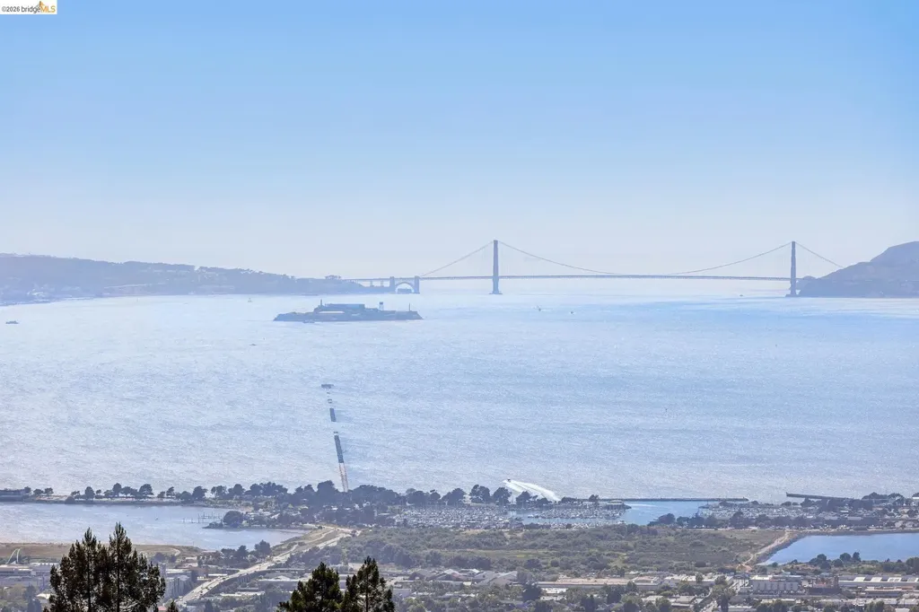 1328 Summit Road Berkeley CA 94708