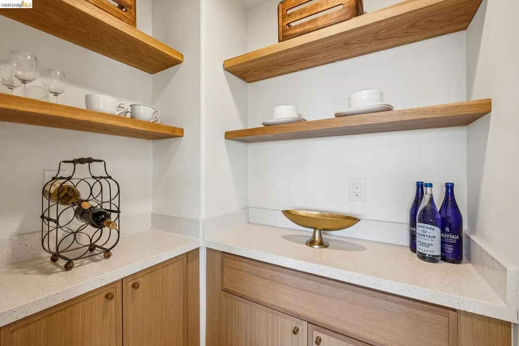 1328 Summit Road Berkeley CA 94708