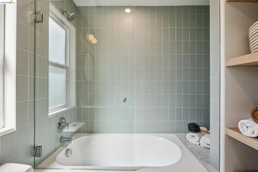1328 Summit Road Berkeley CA 94708