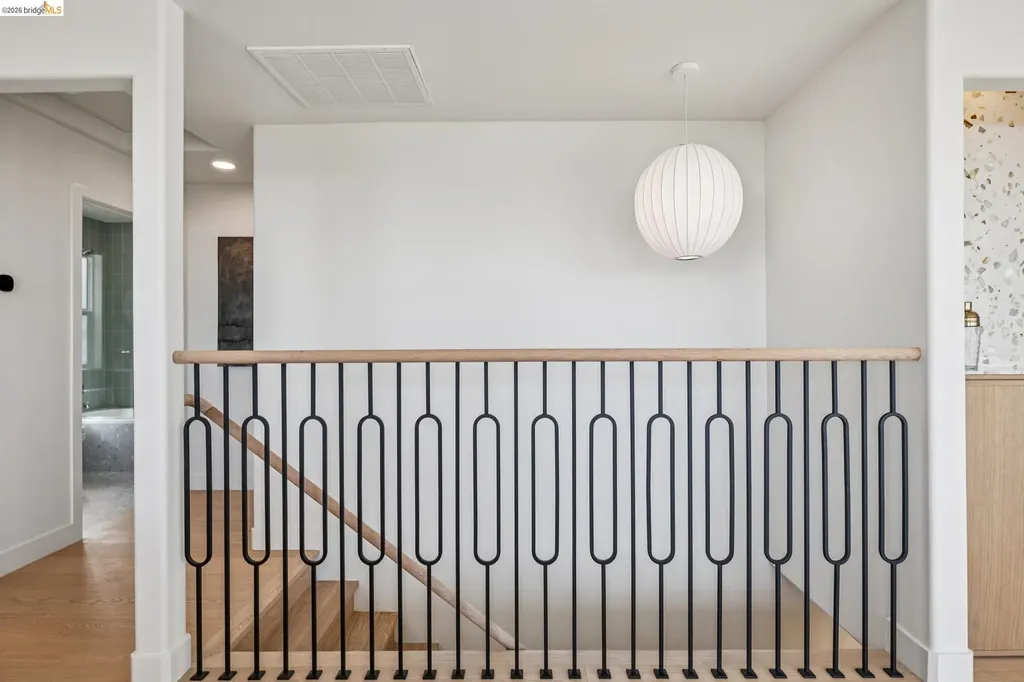 1328 Summit Road Berkeley CA 94708