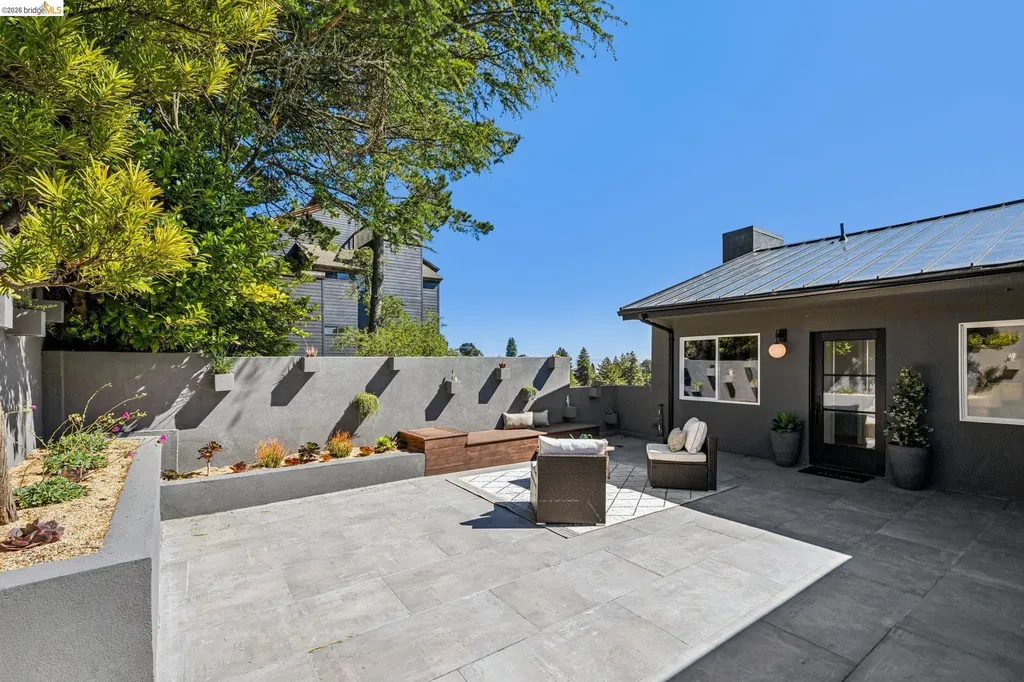 1328 Summit Road Berkeley CA 94708