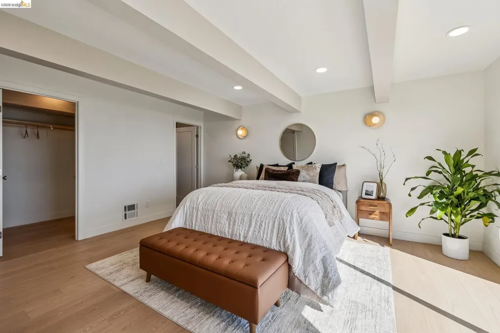1328 Summit Road Berkeley CA 94708