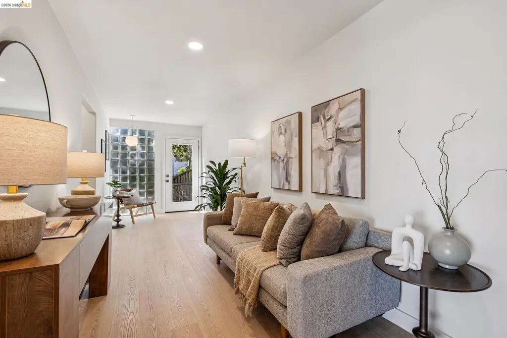 1328 Summit Road Berkeley CA 94708