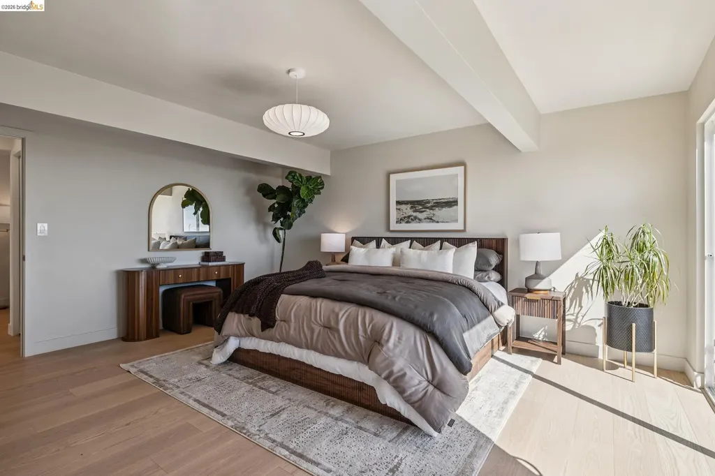 1328 Summit Road Berkeley CA 94708