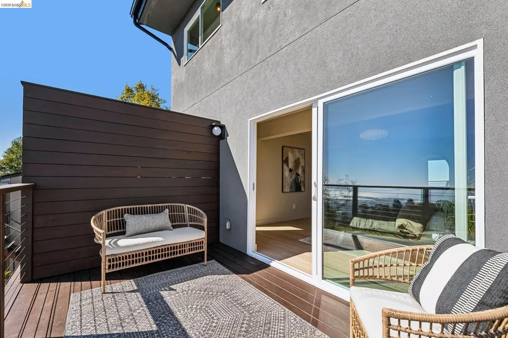 1328 Summit Road Berkeley CA 94708