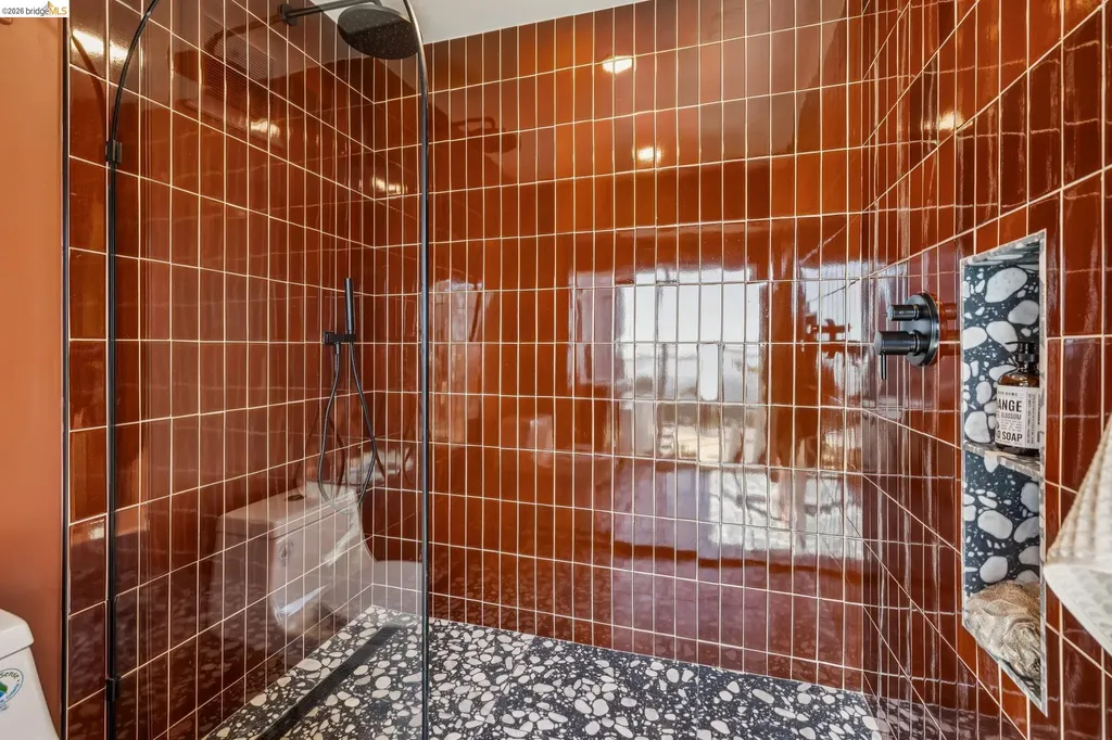 1328 Summit Road Berkeley CA 94708
