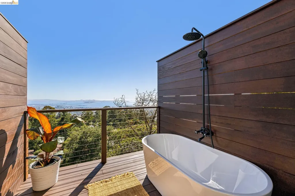 1328 Summit Road Berkeley CA 94708