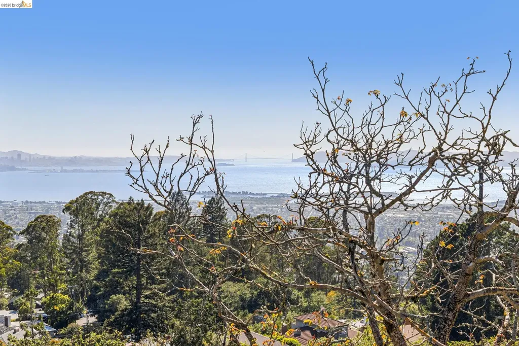 1328 Summit Road Berkeley CA 94708