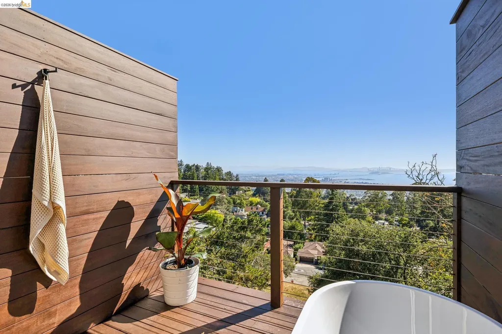 1328 Summit Road Berkeley CA 94708