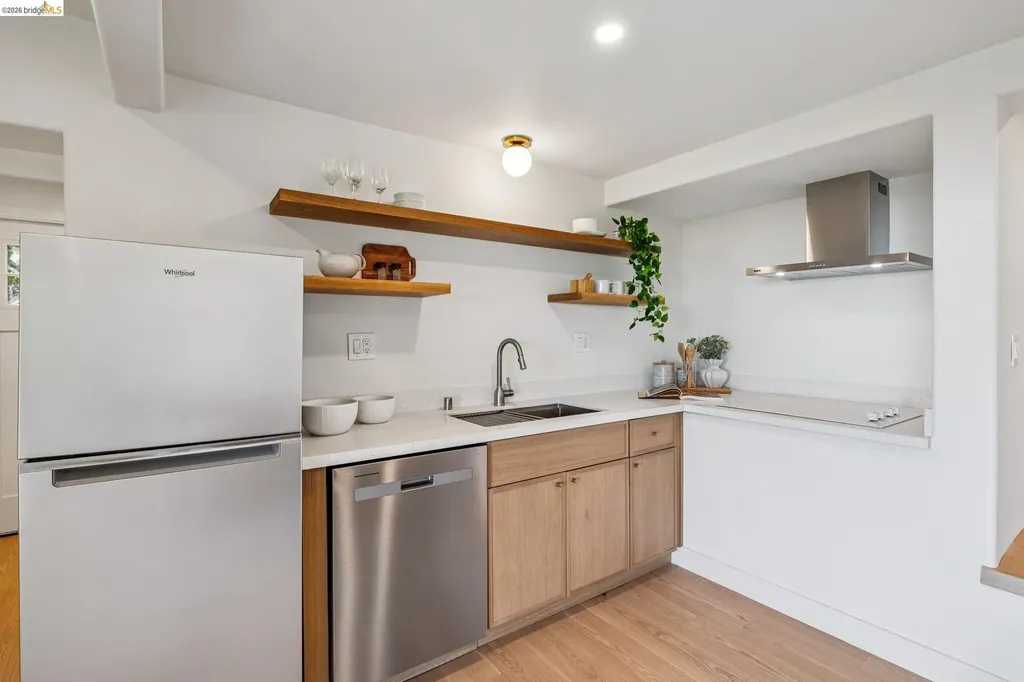 1328 Summit Road Berkeley CA 94708