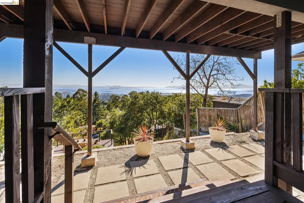 1328 Summit Road Berkeley CA 94708