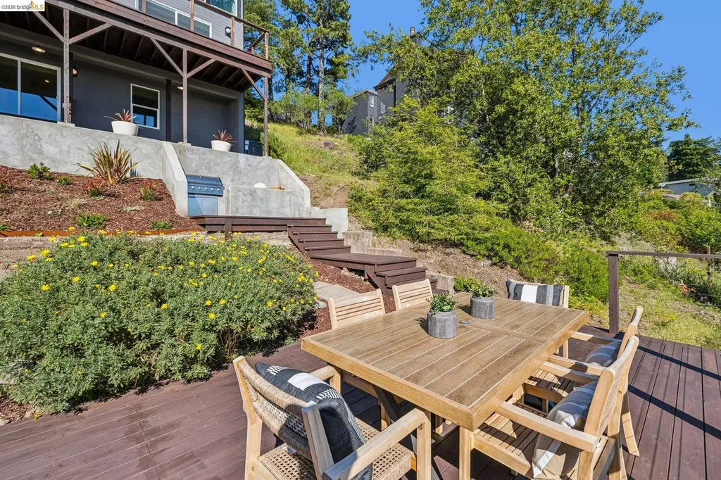 1328 Summit Road Berkeley CA 94708