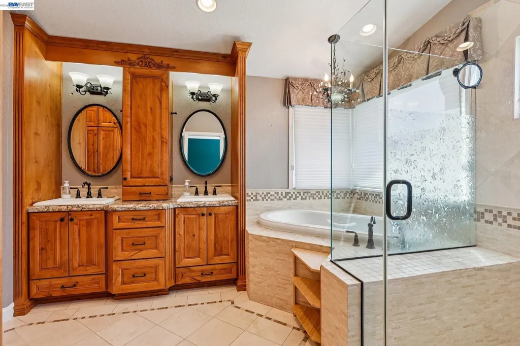 1095 Canyon Hills Road San Ramon CA 94582