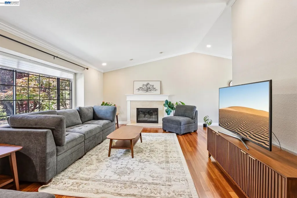 1095 Canyon Hills Road San Ramon CA 94582