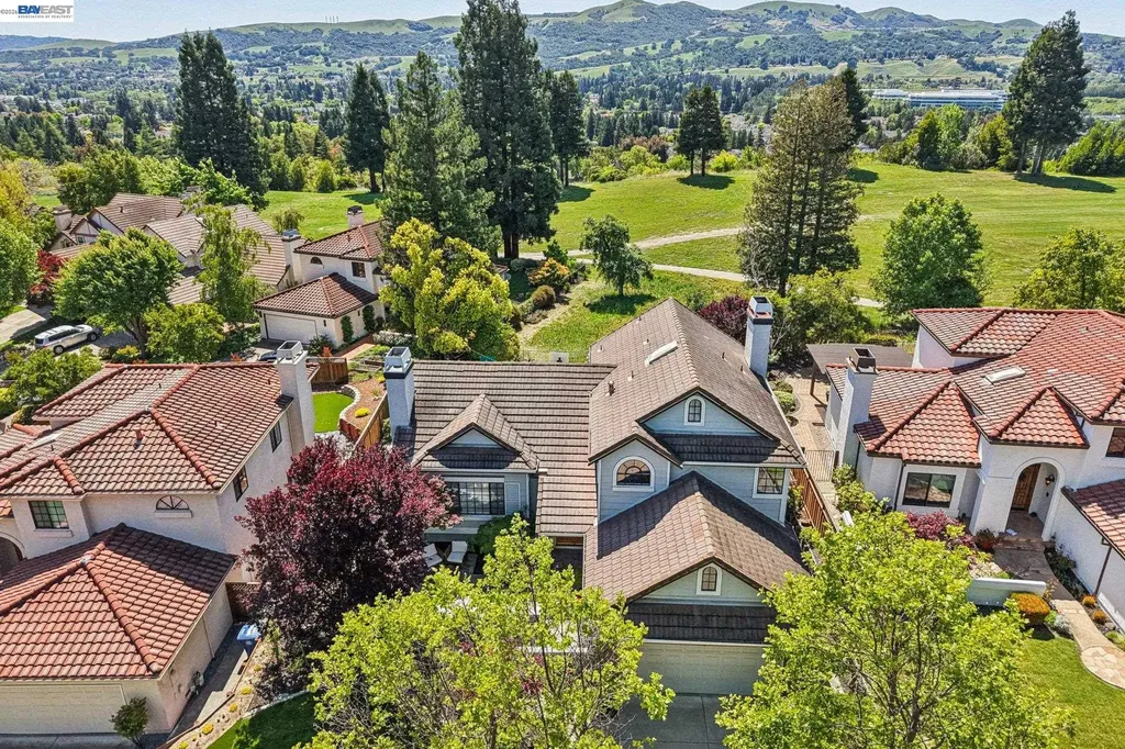1095 Canyon Hills Road San Ramon CA 94582