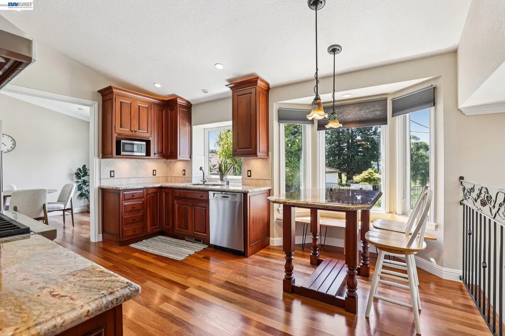 1095 Canyon Hills Road San Ramon CA 94582