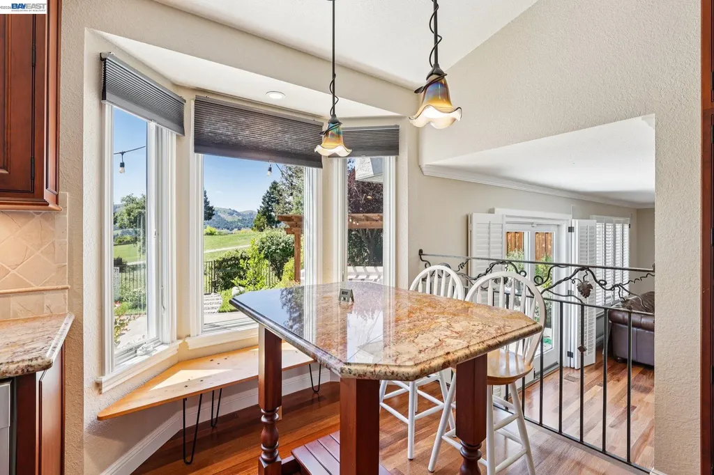 1095 Canyon Hills Road San Ramon CA 94582