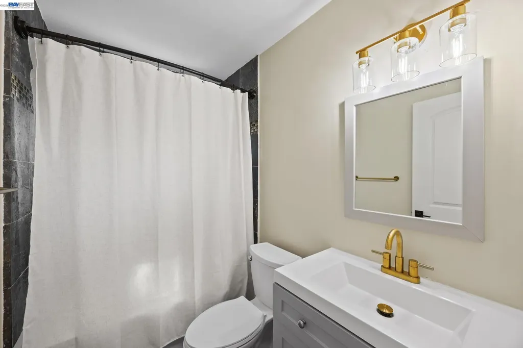 266 Stonyford Drive Vacaville CA 95687