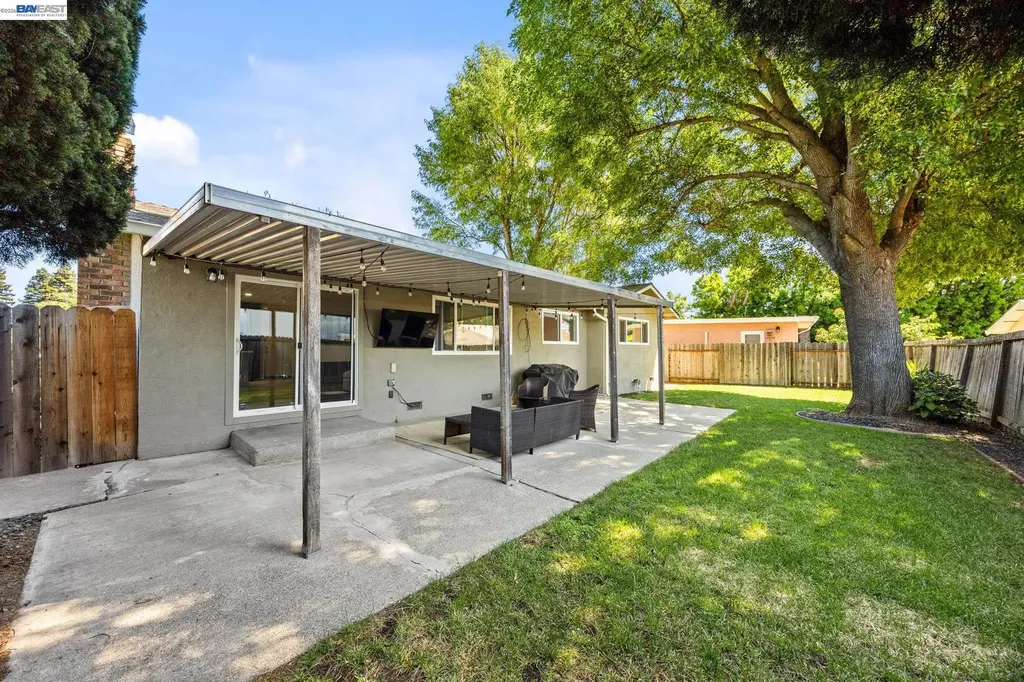266 Stonyford Drive Vacaville CA 95687