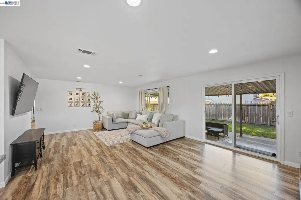 266 Stonyford Drive Vacaville CA 95687