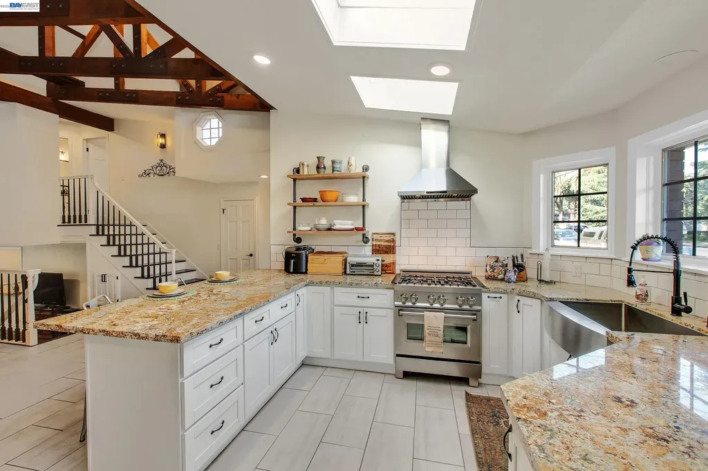 1932 College Avenue Livermore CA 94550