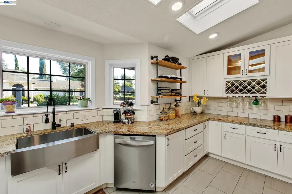 1932 College Avenue Livermore CA 94550