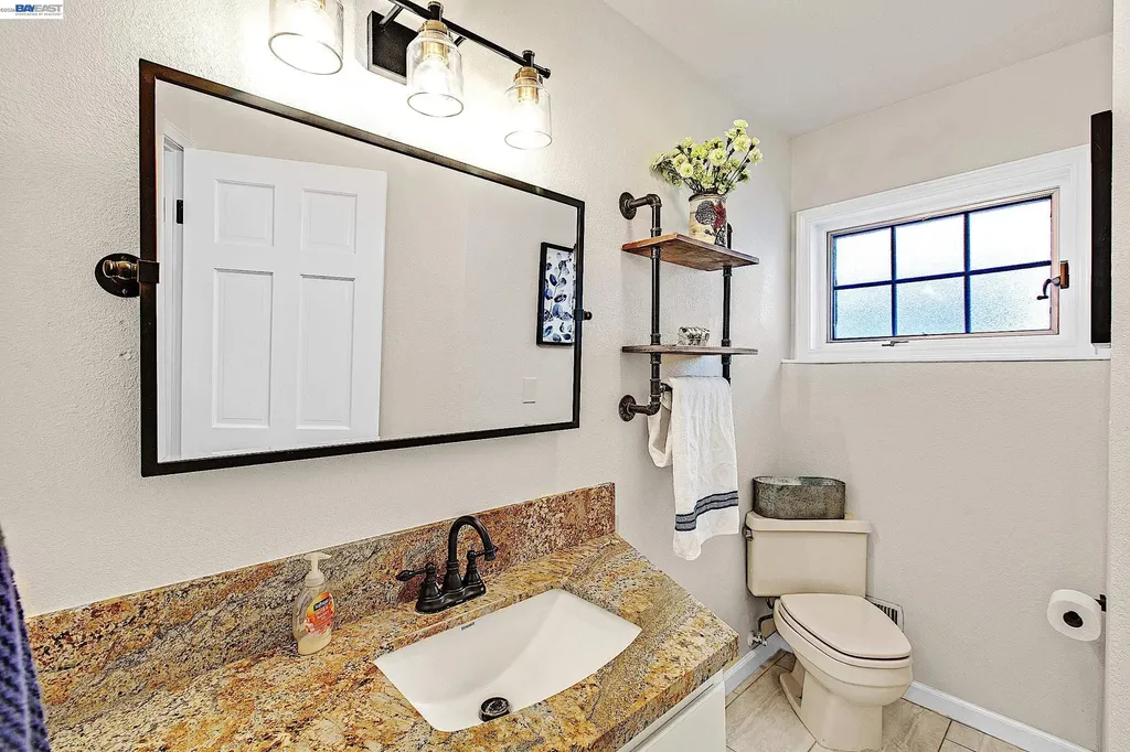 1932 College Avenue Livermore CA 94550