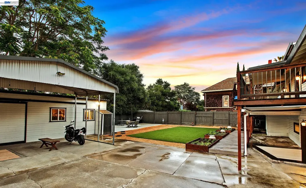 1932 College Avenue Livermore CA 94550